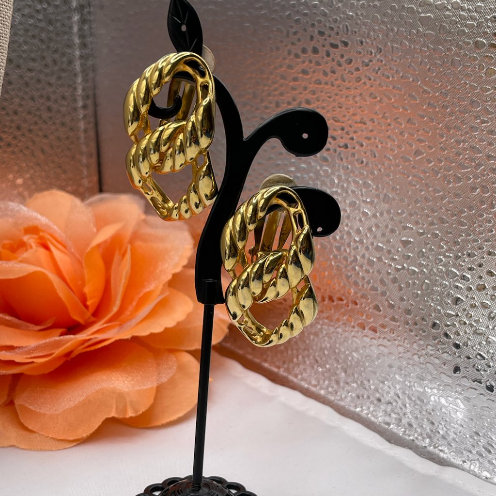 10.22.23.16- Vintage Erwin Pearl Gold-Tone Earrings